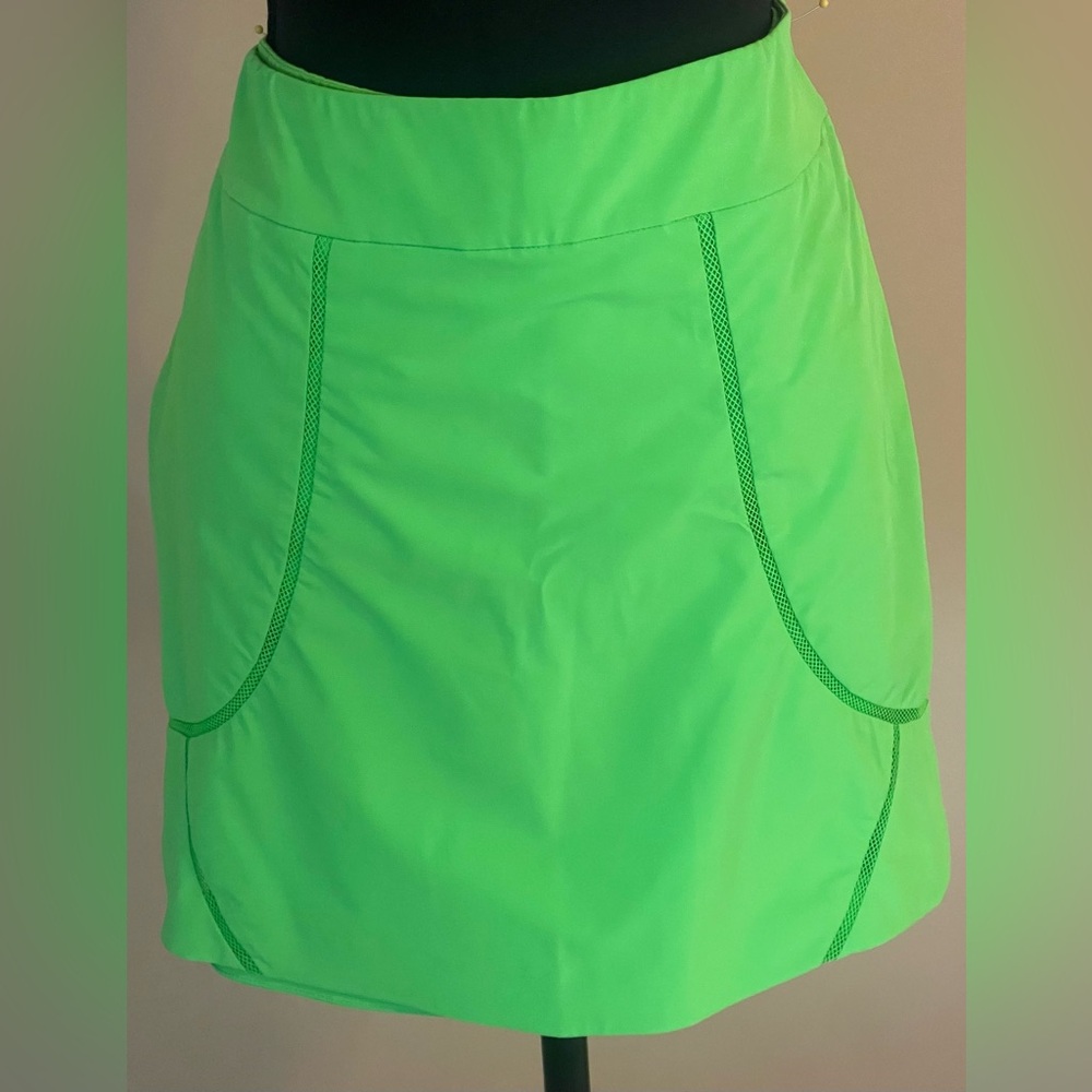 NWOT EP Sport Ladies Golf Skort size Large Green.